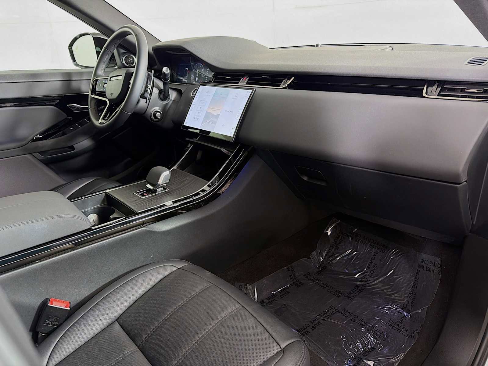 Used 2025 Land Rover Range Rover Evoque S AWD/4WD image 30