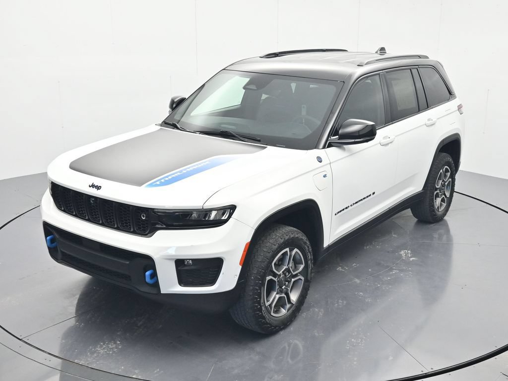 Used 2023 Jeep Grand Cherokee Trailhawk w/ Advanced Protech Group II AWD/4WD image 29