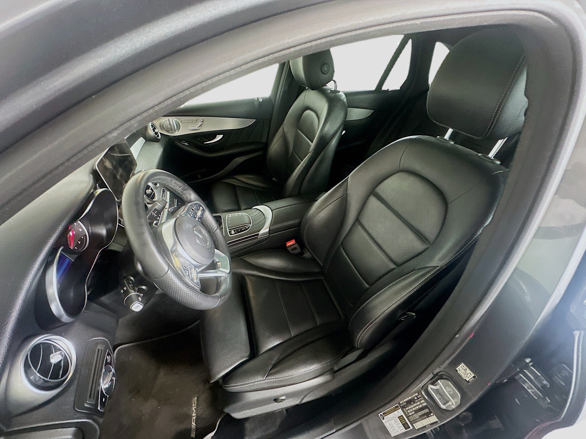 Used 2020 Mercedes-Benz GLC 300 image 13
