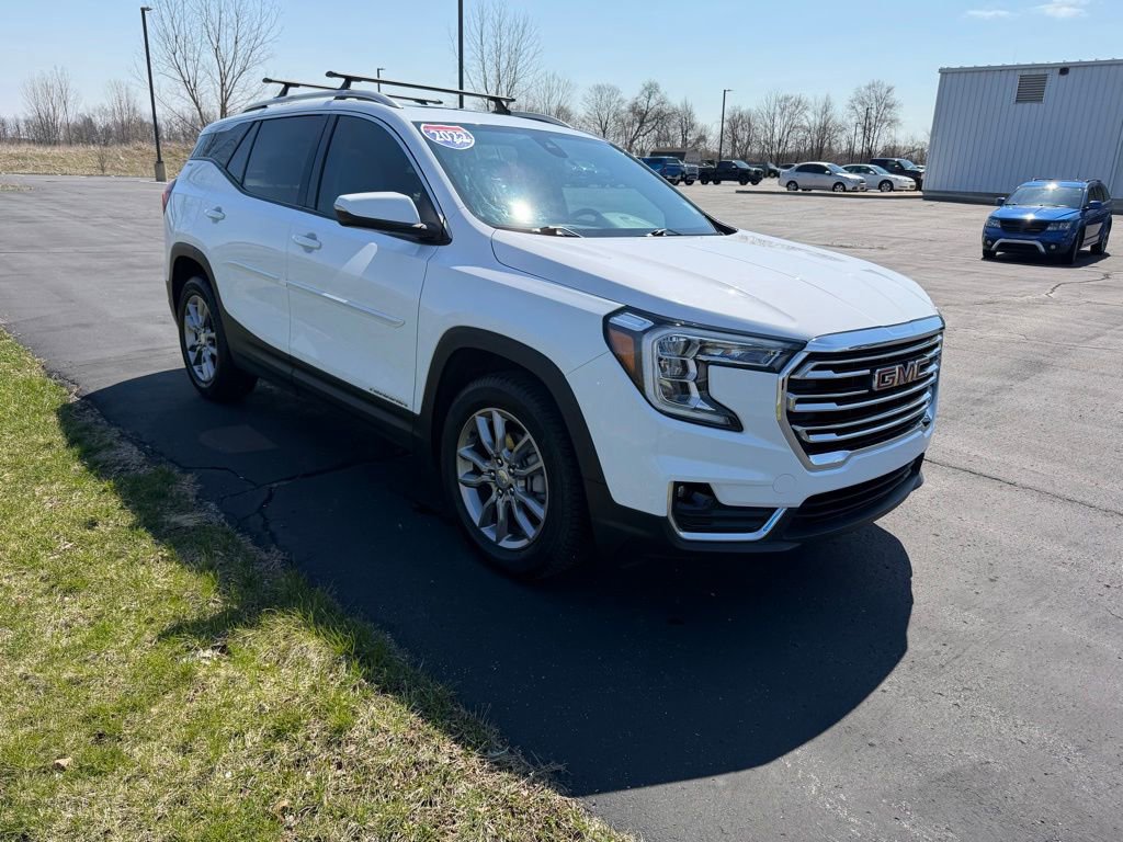 Used 2022 GMC Terrain SLT w/ Infotainment Package II image 7