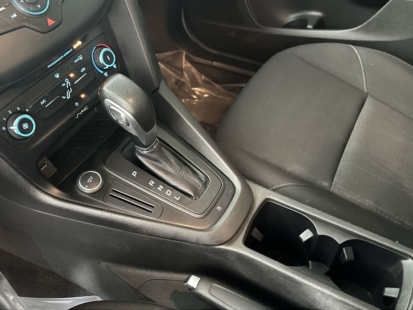 Used 2018 Ford Focus SE FWD image 21