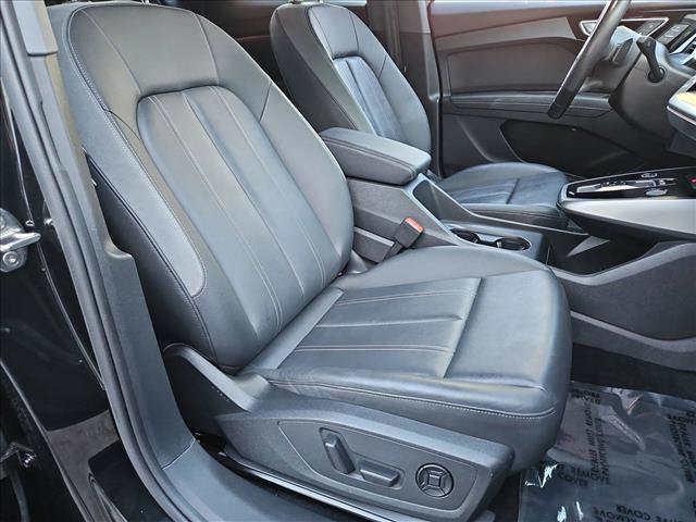 Used 2023 Audi Q4 e-tron Prestige AWD/4WD image 21