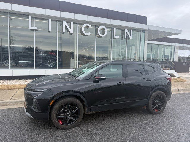 Used 2022 Chevrolet Blazer LT w/ Redline Edition image 2