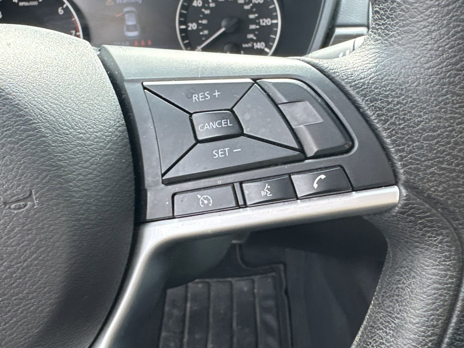 Used 2024 Nissan Altima 2.5 SV image 26