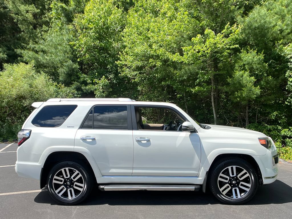 Used 2017 Toyota 4Runner Limited AWD/4WD image 6
