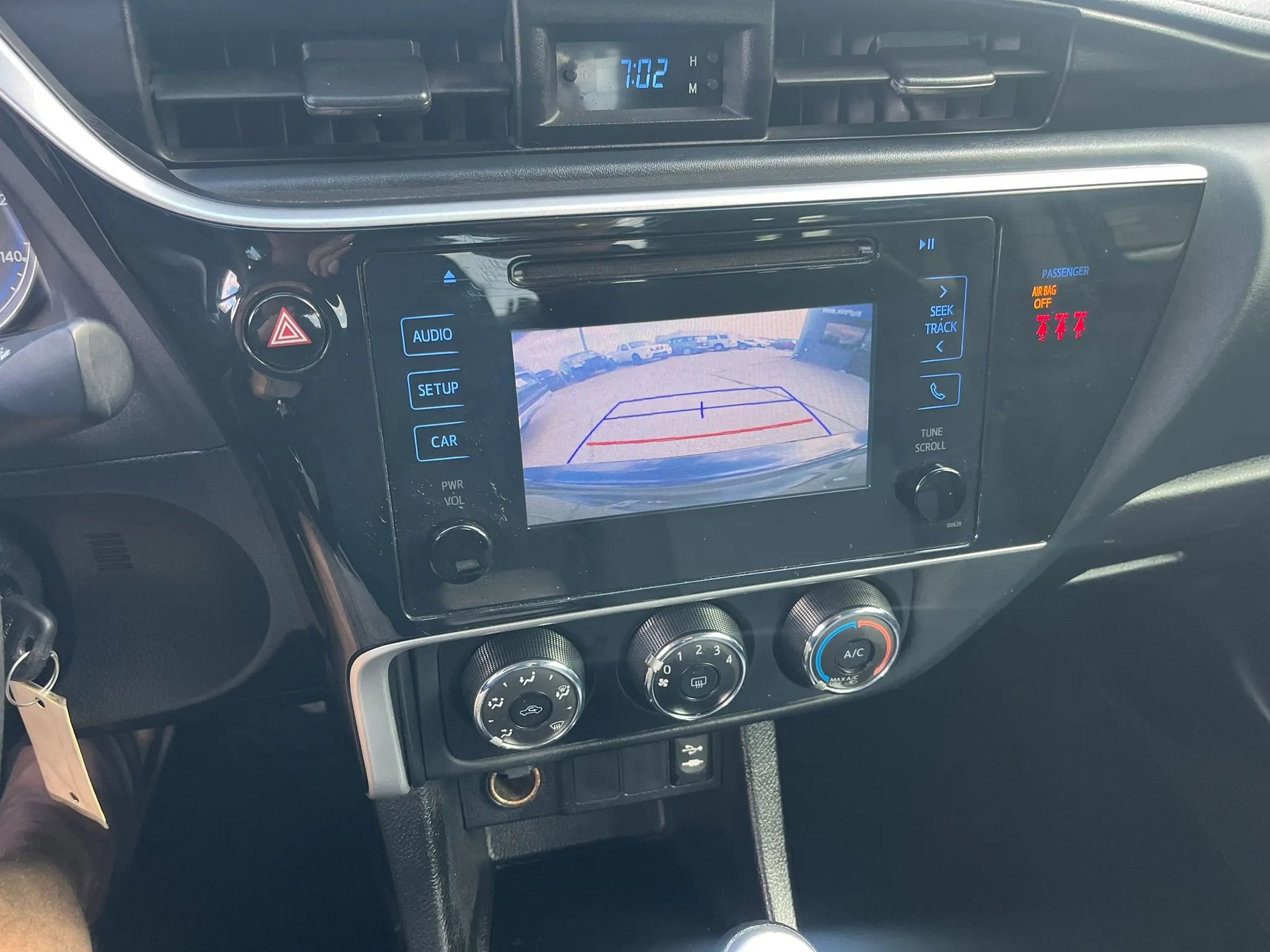 Used 2019 Toyota Corolla L FWD image 18