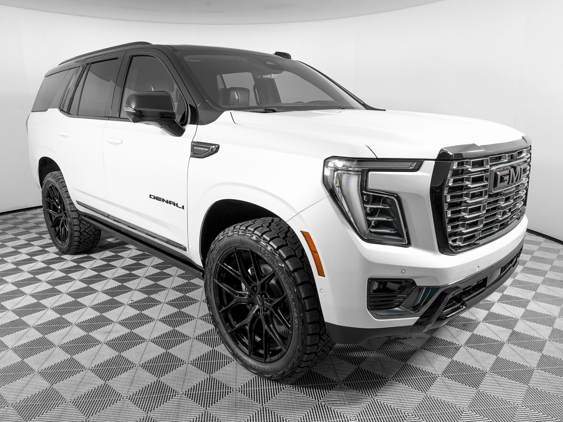 Used 2025 GMC Yukon Denali Ultimate image 4
