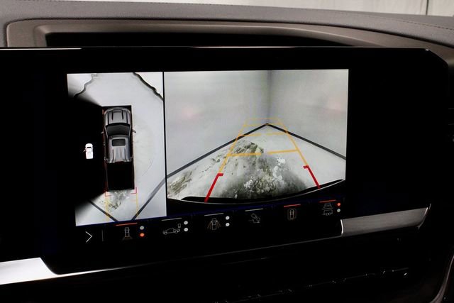 Used 2025 Chevrolet Silverado 1500 High Country w/ Technology Package image 2