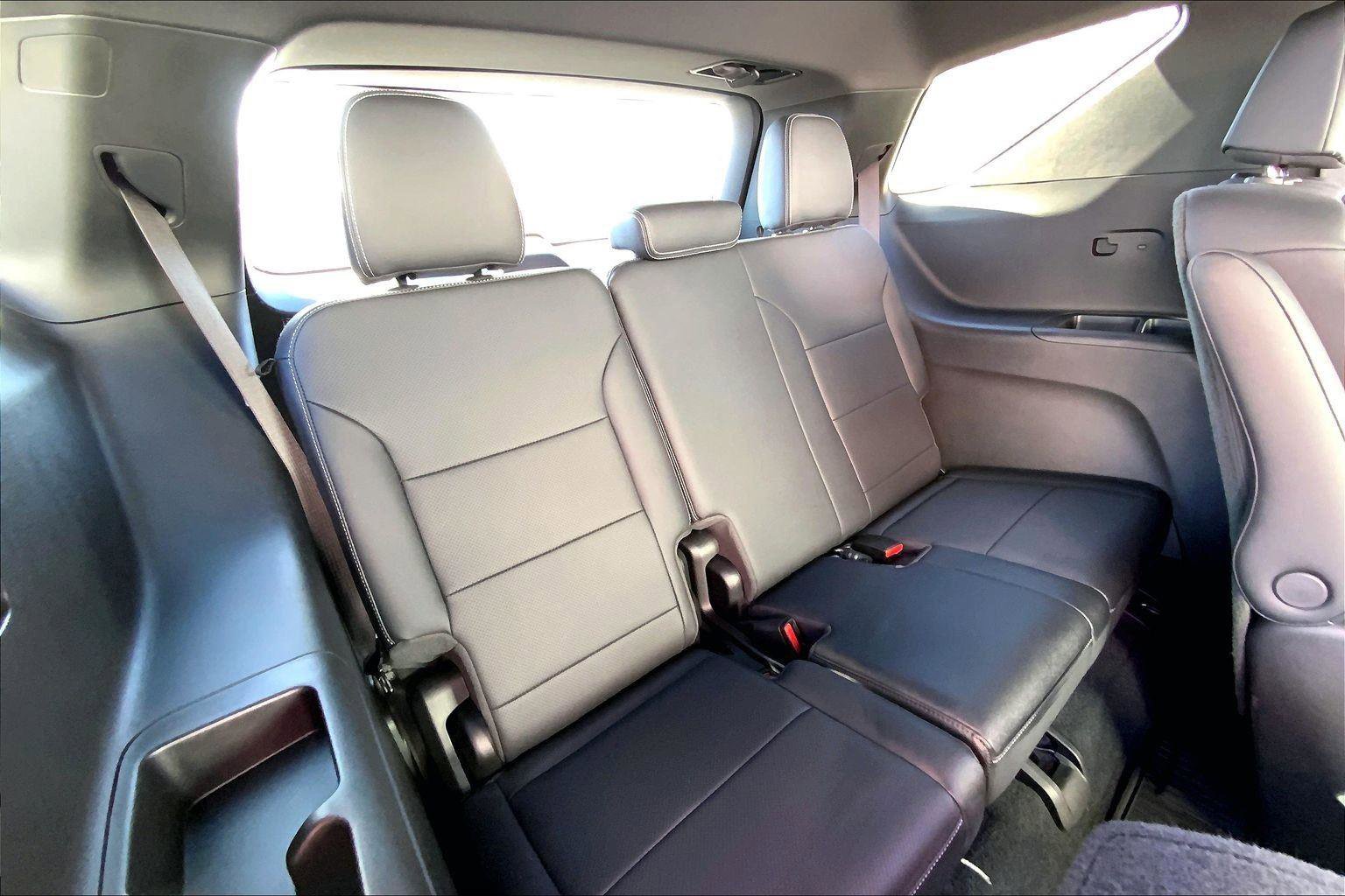 Used 2024 Chevrolet Traverse LT w/ Enhanced Driving Package image 24