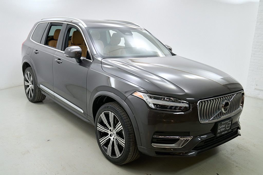 Certified 2024 Volvo XC90 T8 Ultimate AWD/4WD image 5