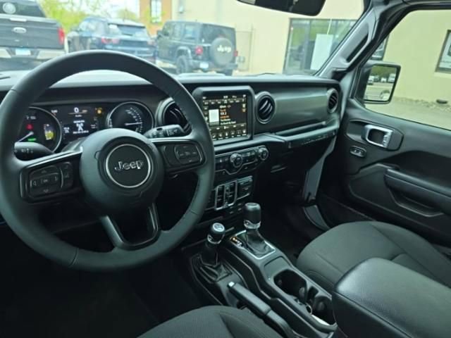 Used 2023 Jeep Wrangler Unlimited w/ Cold Weather Group AWD/4WD image 11