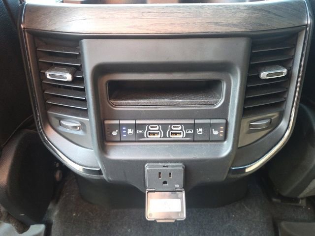 Used 2026 RAM 1500 Limited AWD/4WD image 16