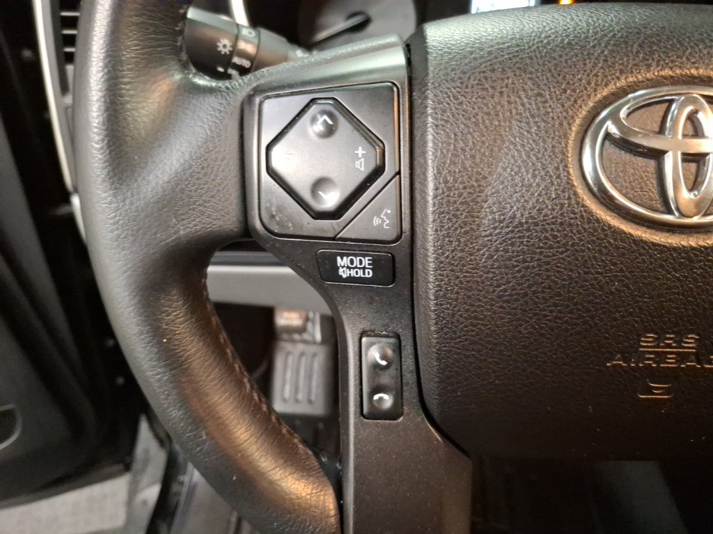 Used 2021 Toyota Sequoia Limited w/ Safety & Convenience Package AWD/4WD image 19