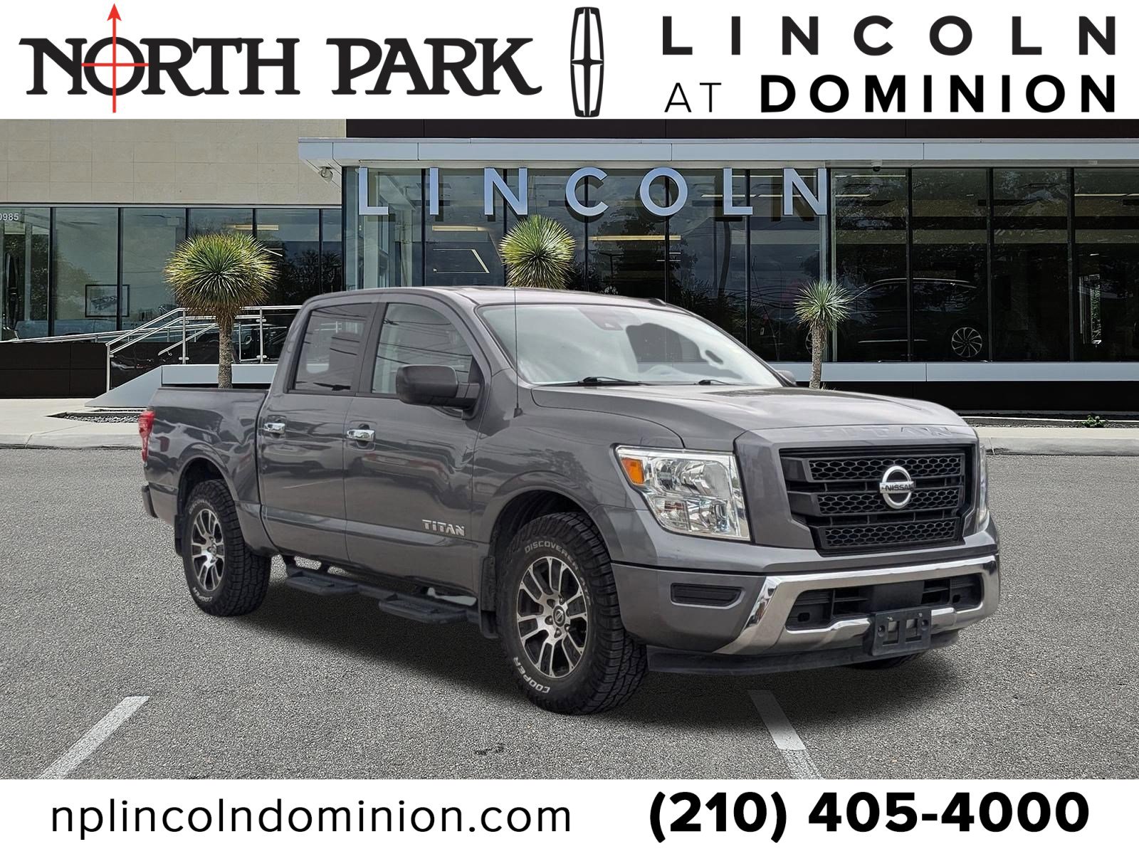 Used 2021 Nissan Titan SV w/ Accessory Utility Package RWD image 1