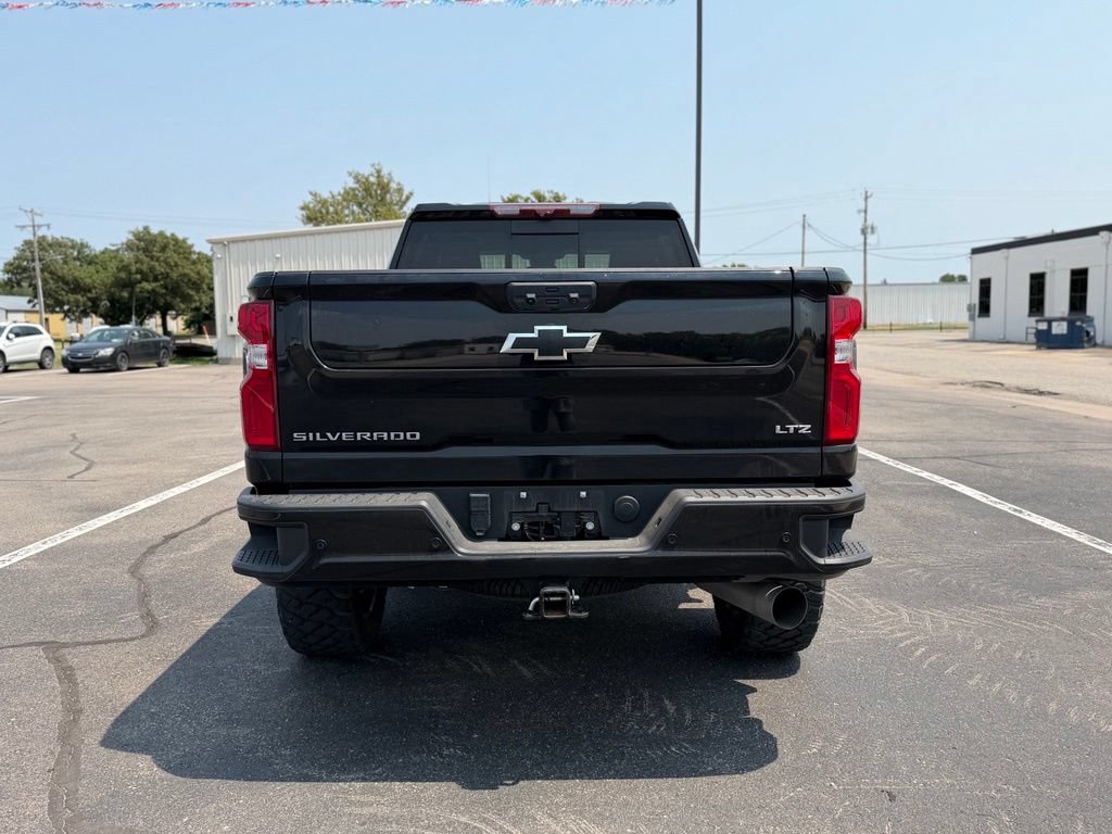 Used 2024 Chevrolet Silverado 2500 LTZ w/ LTZ Plus Package AWD/4WD image 4