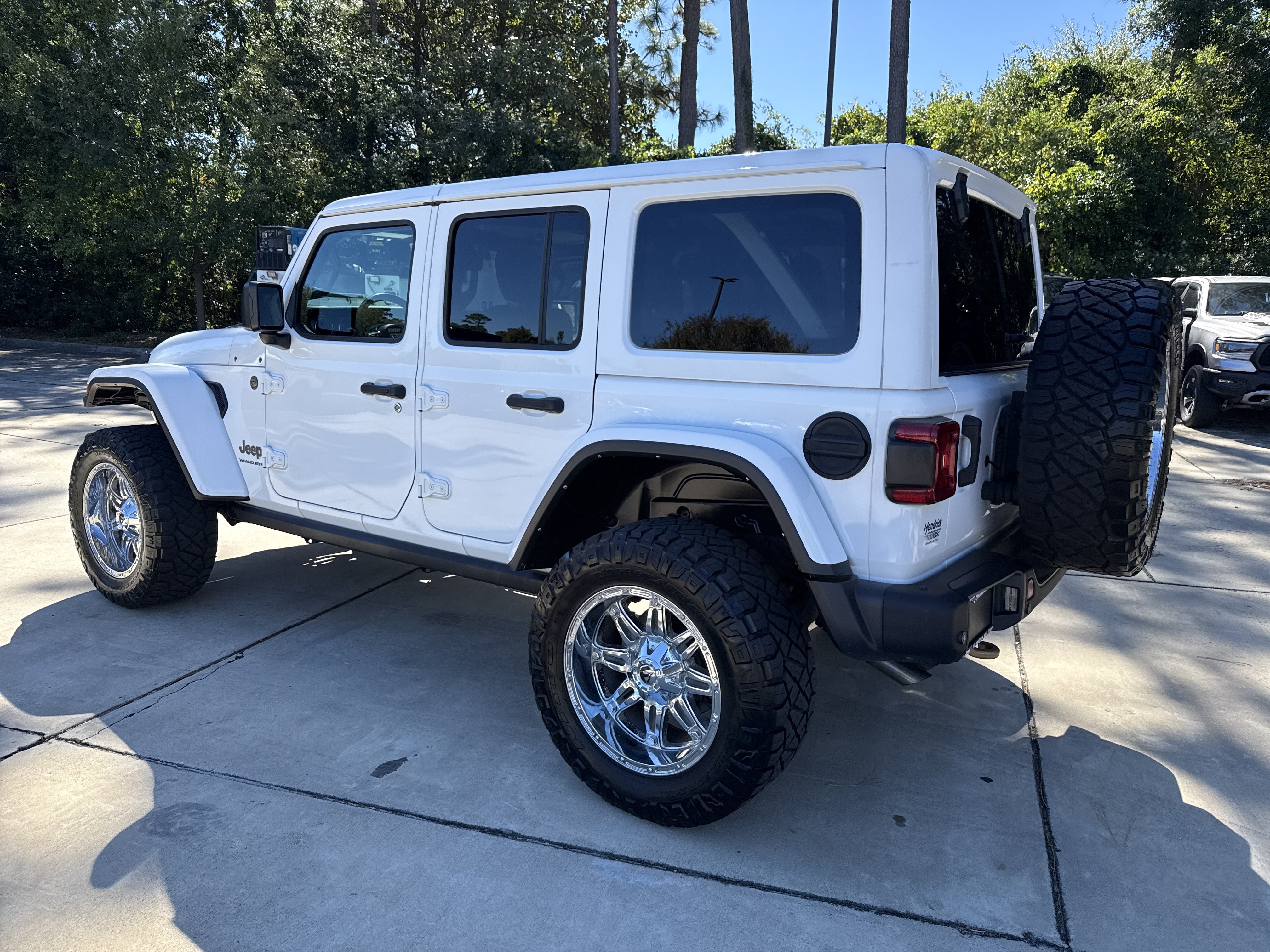 Used 2023 Jeep Wrangler Unlimited Rubicon 392 AWD/4WD image 7