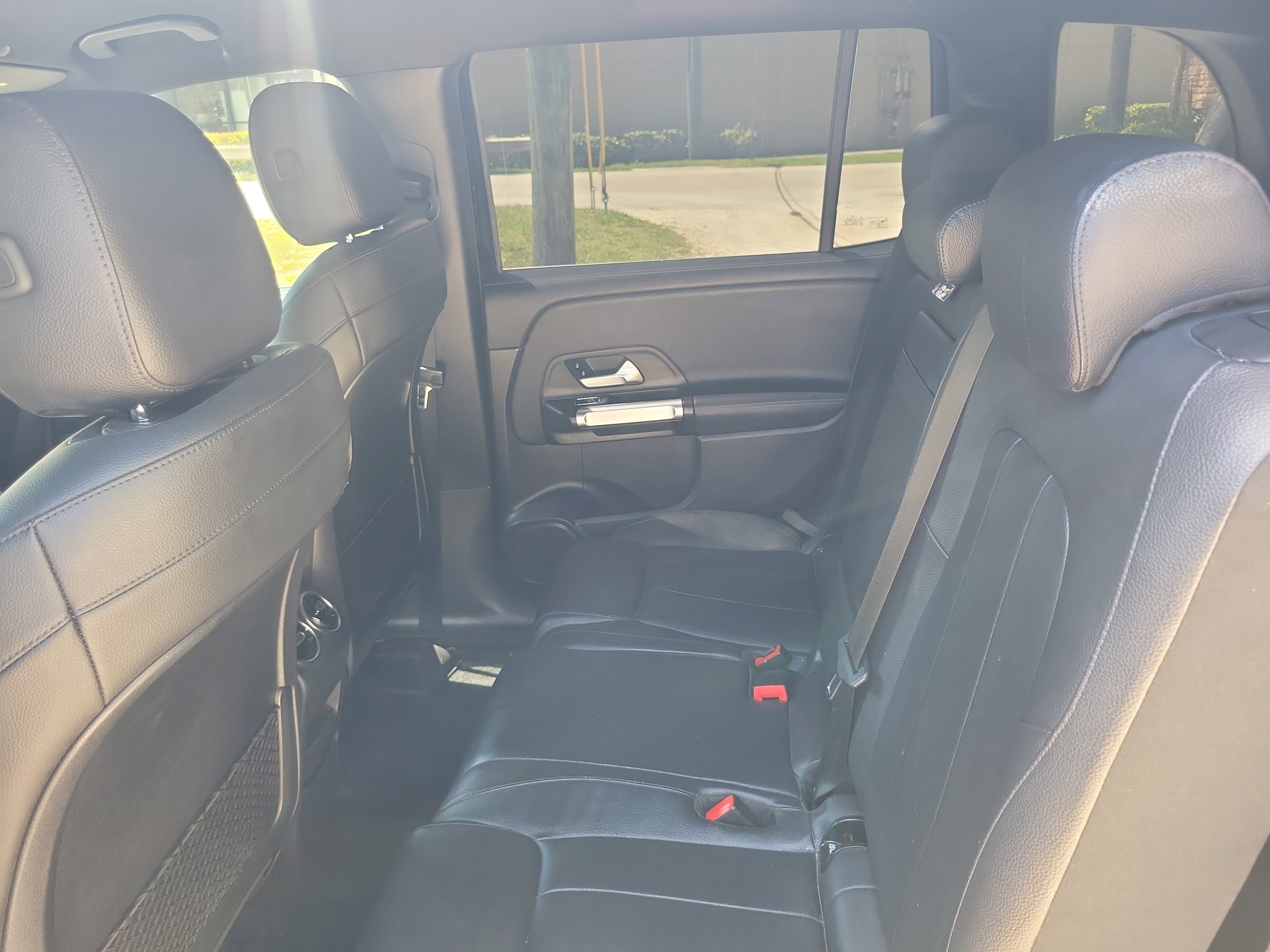 Used 2021 Mercedes-Benz GLB 250 image 14