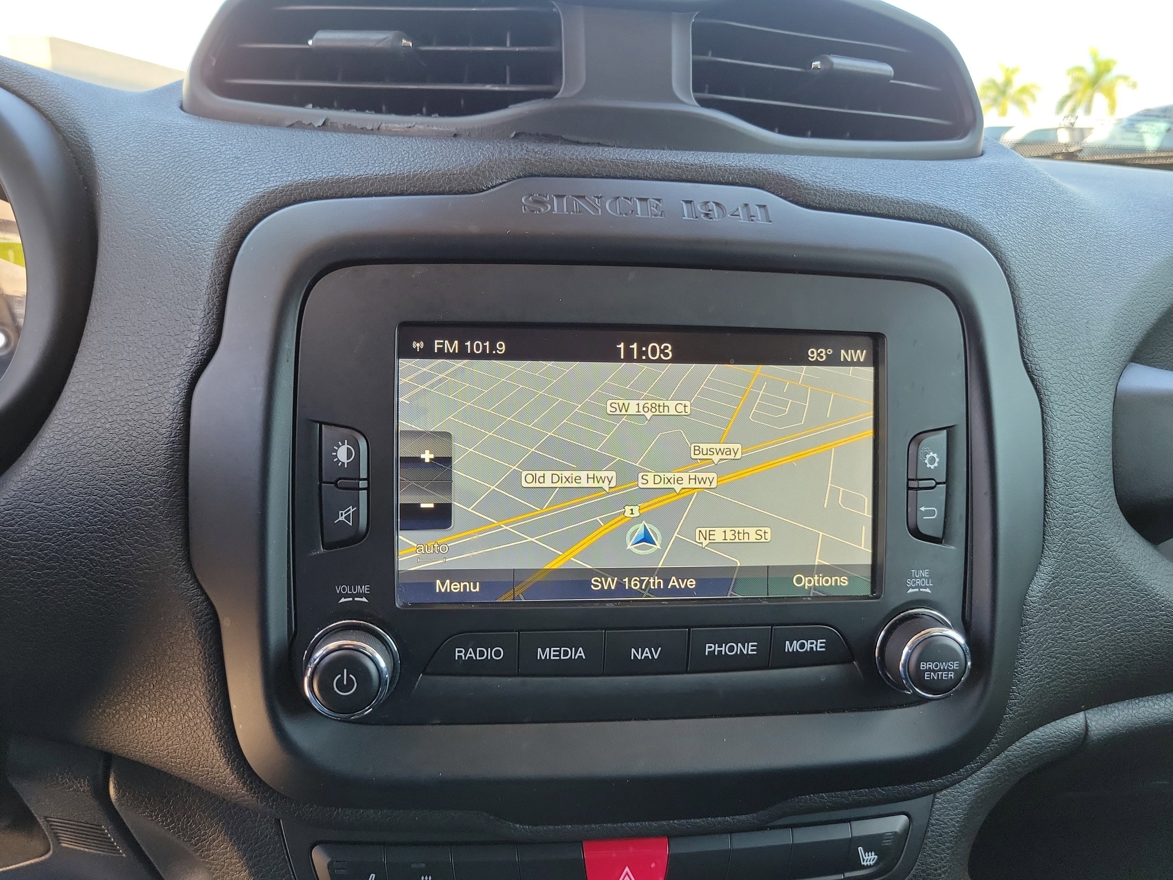 Used 2016 Jeep Renegade Limited AWD/4WD image 10
