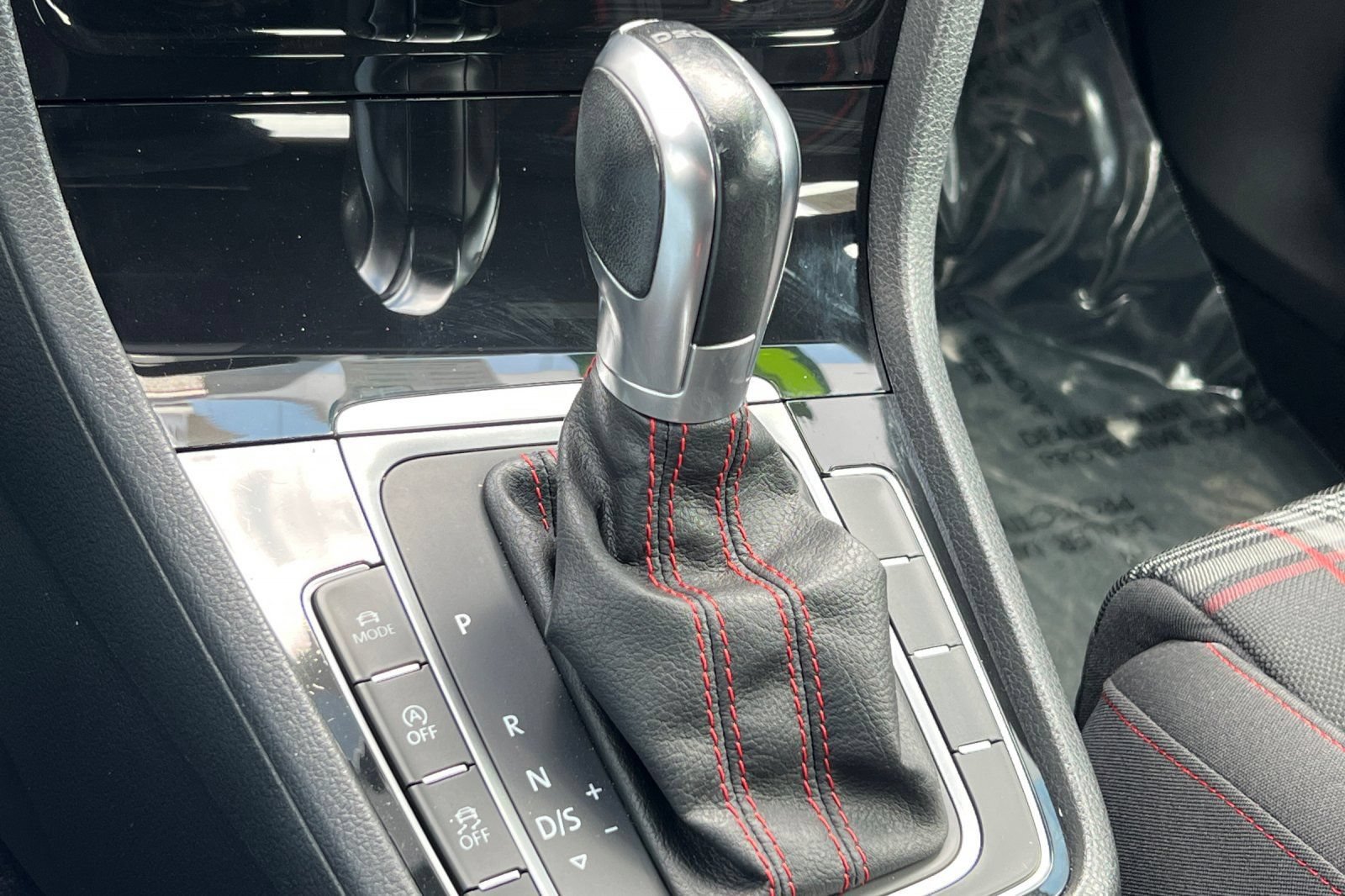 Used 2019 Volkswagen GTI S w/ Driver Assistance Package FWD image 25