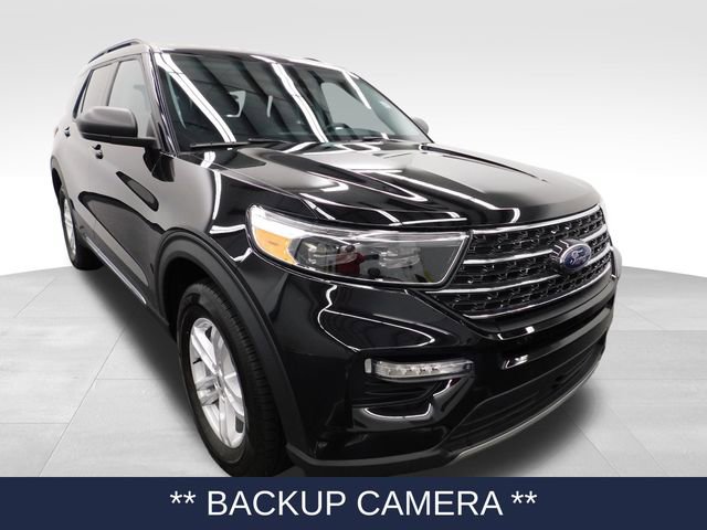 Used 2023 Ford Explorer XLT w/ Equipment Group 202A image 2