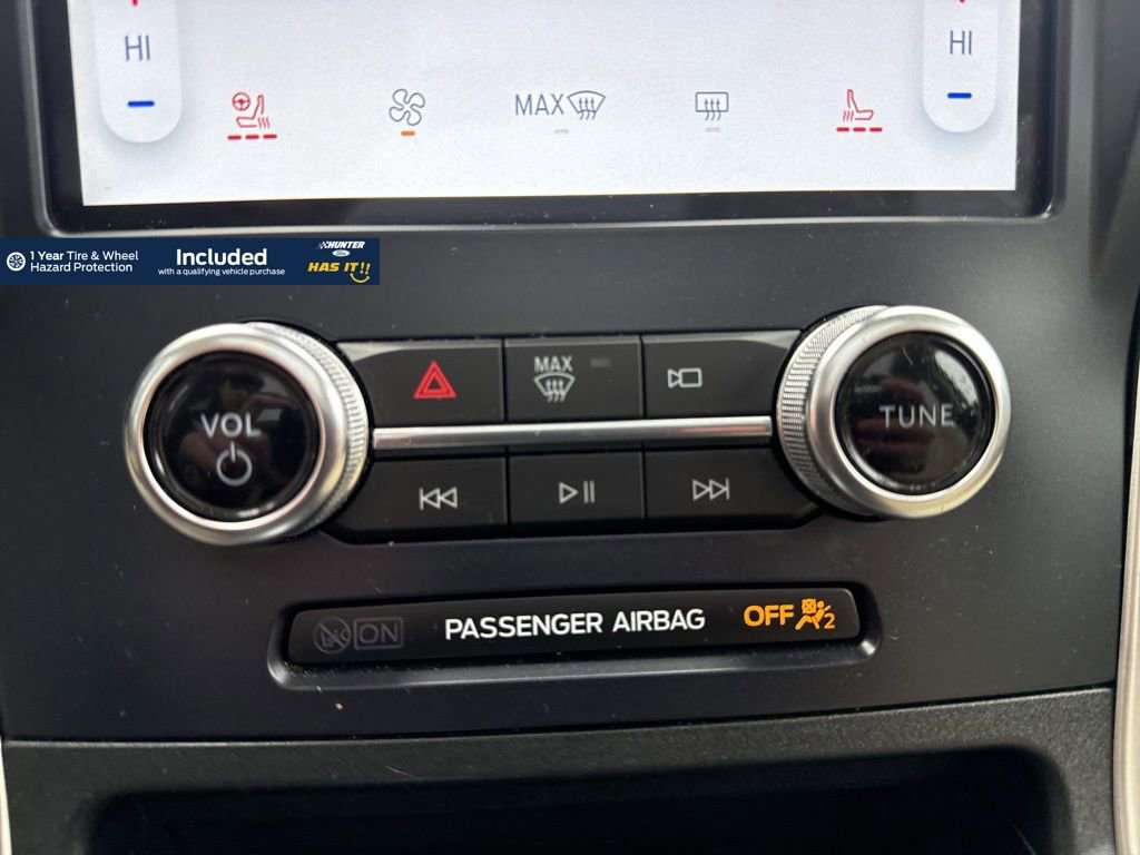 Used 2024 Ford Edge SEL w/ Convenience Package image 13