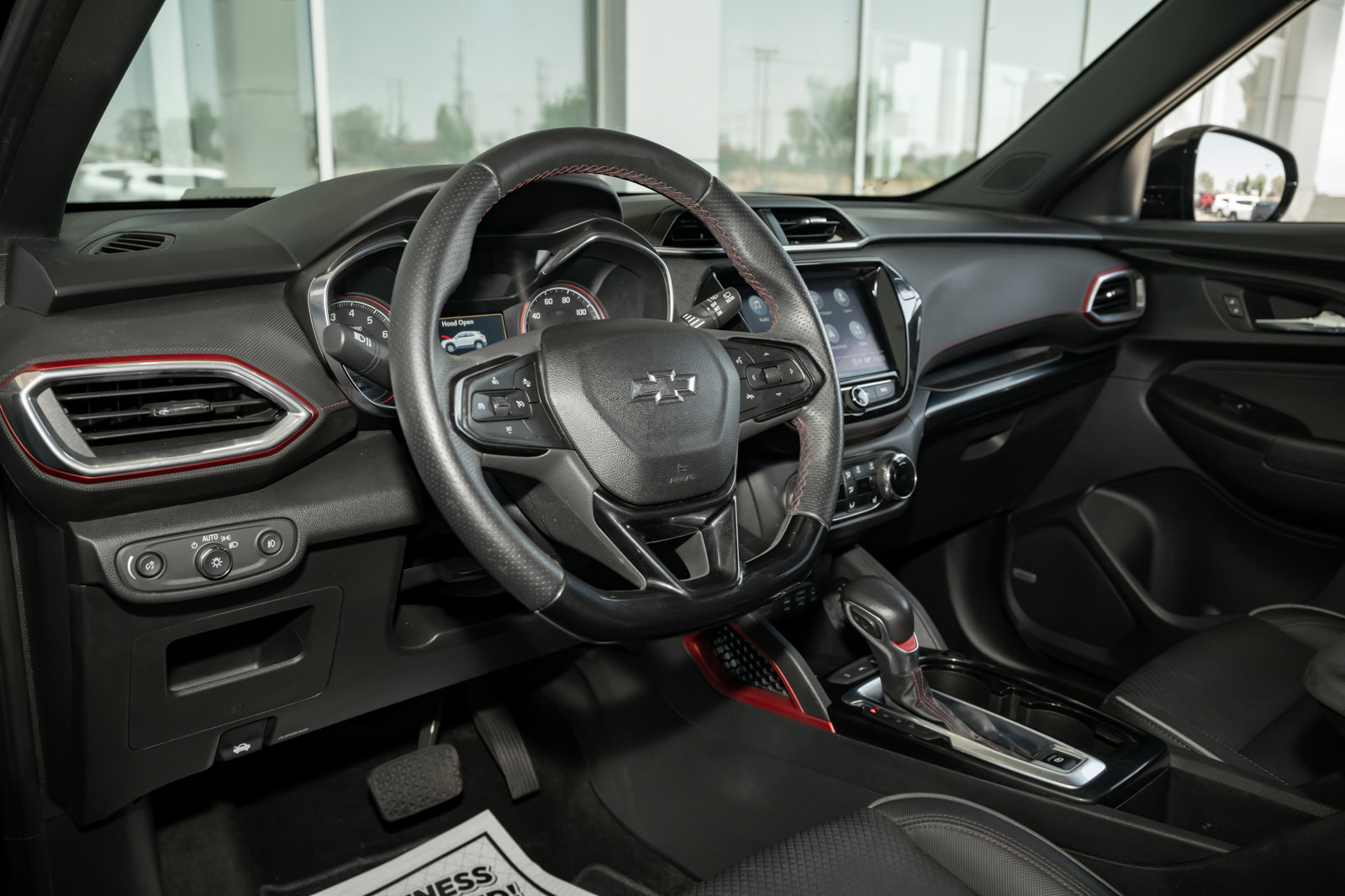 Used 2021 Chevrolet TrailBlazer RS w/ Sun and Liftgate Package image 19