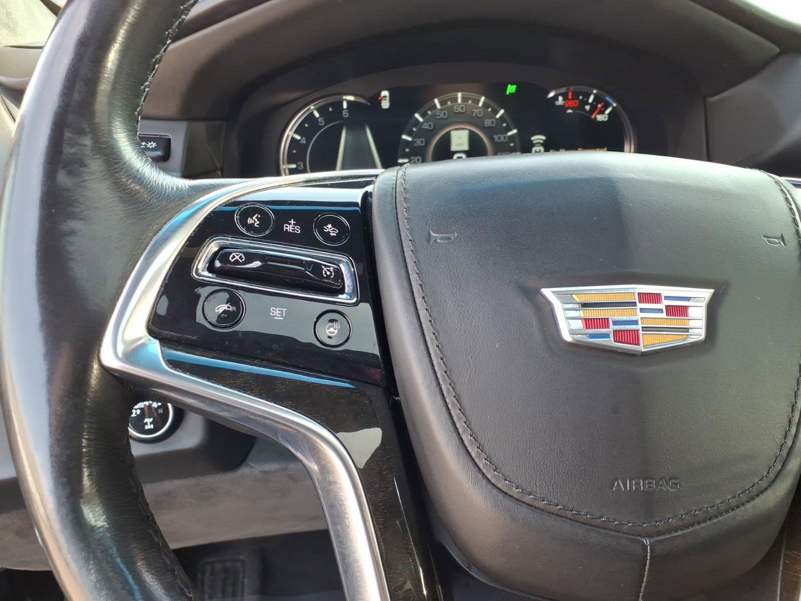 Used 2018 Cadillac Escalade Platinum image 30