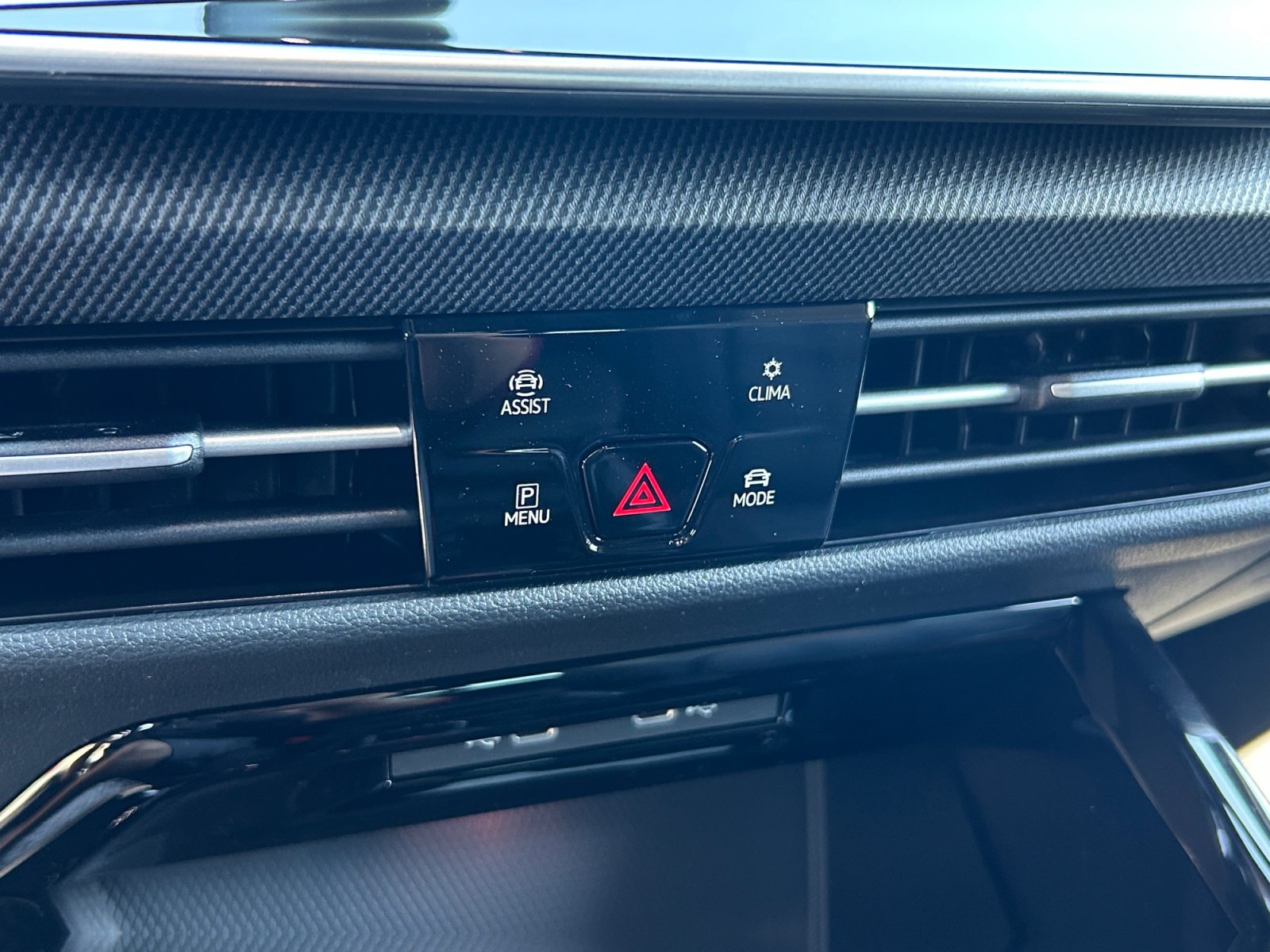 New 2026 Volkswagen Golf S FWD image 12
