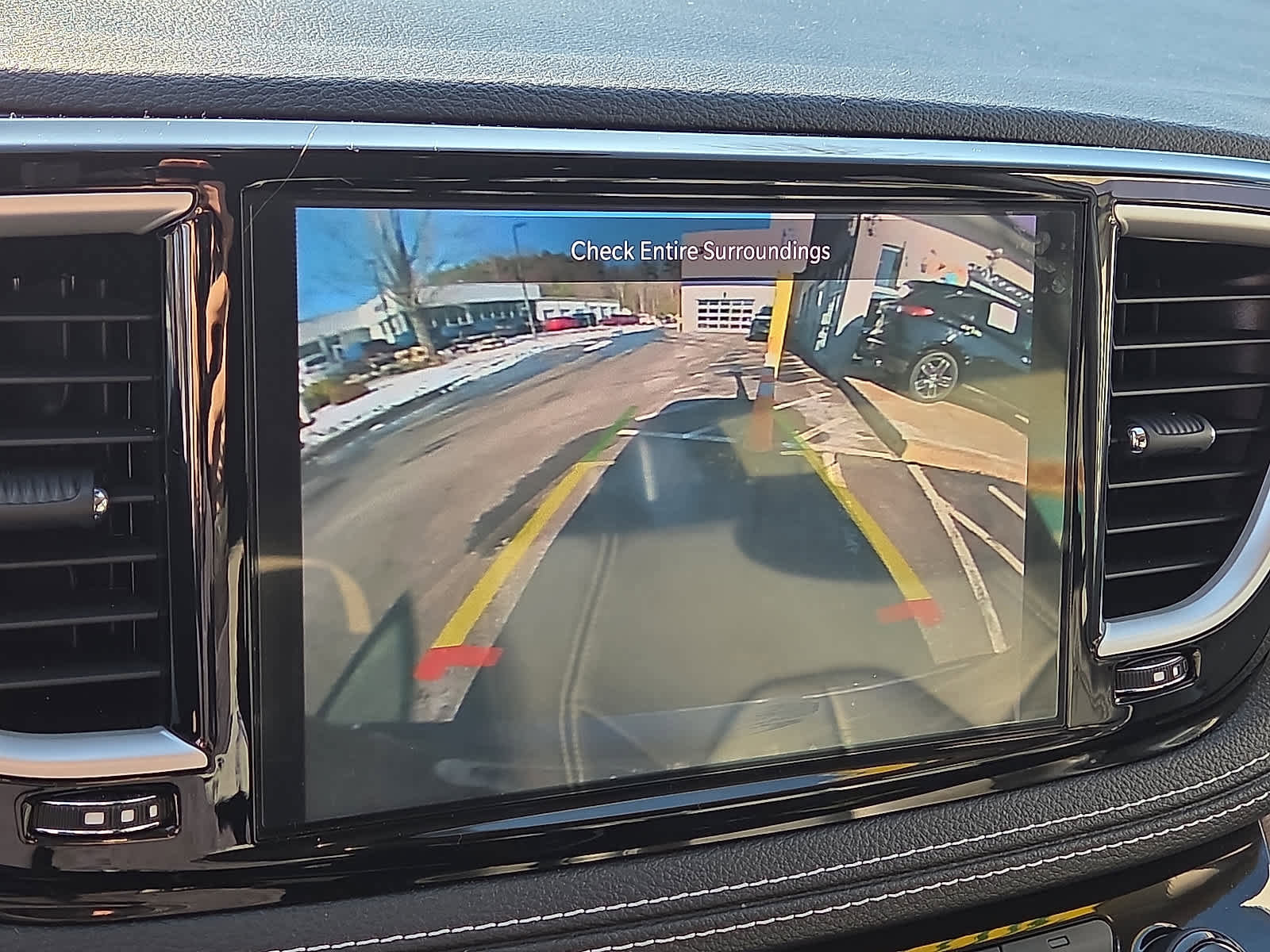 Used 2022 Chrysler Pacifica Touring-L image 19