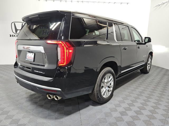 Used 2022 GMC Yukon XL Denali image 27