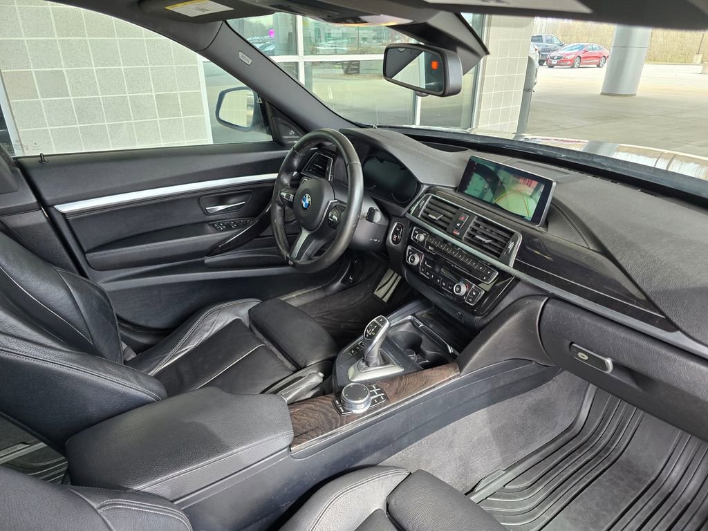 Used 2018 BMW 340i Gran Turismo xDrive image 15