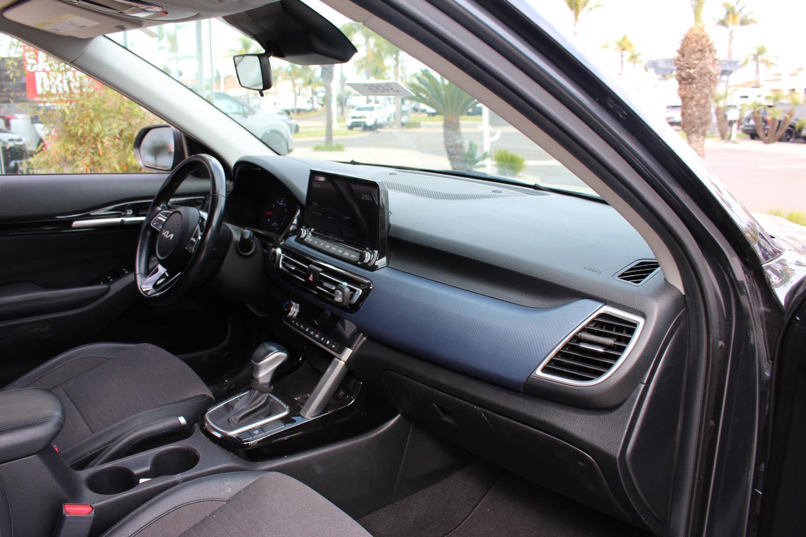 Certified 2022 Kia Seltos S image 14