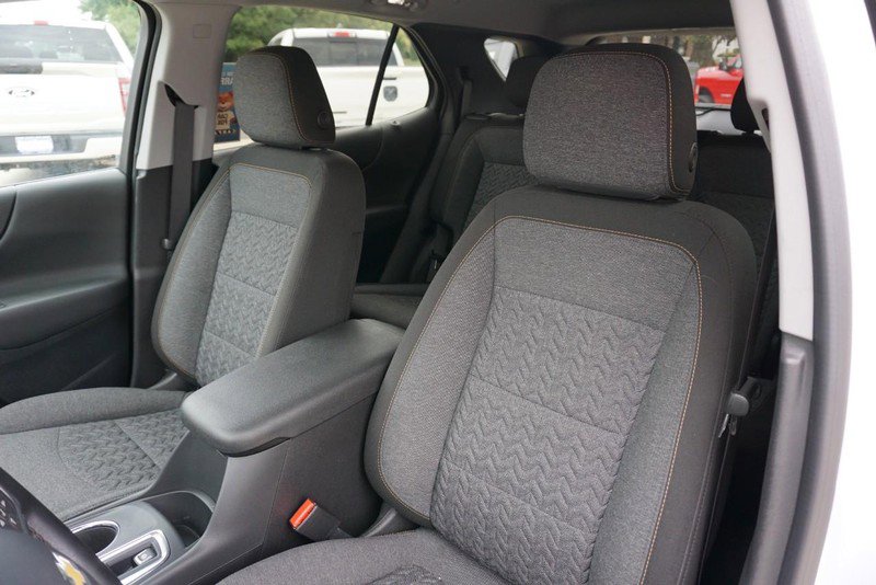 Used 2023 Chevrolet Equinox LT image 24