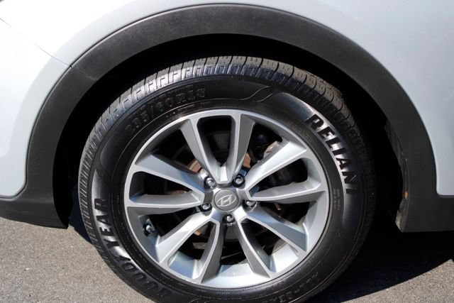Used 2017 Hyundai Santa Fe Limited AWD/4WD image 13