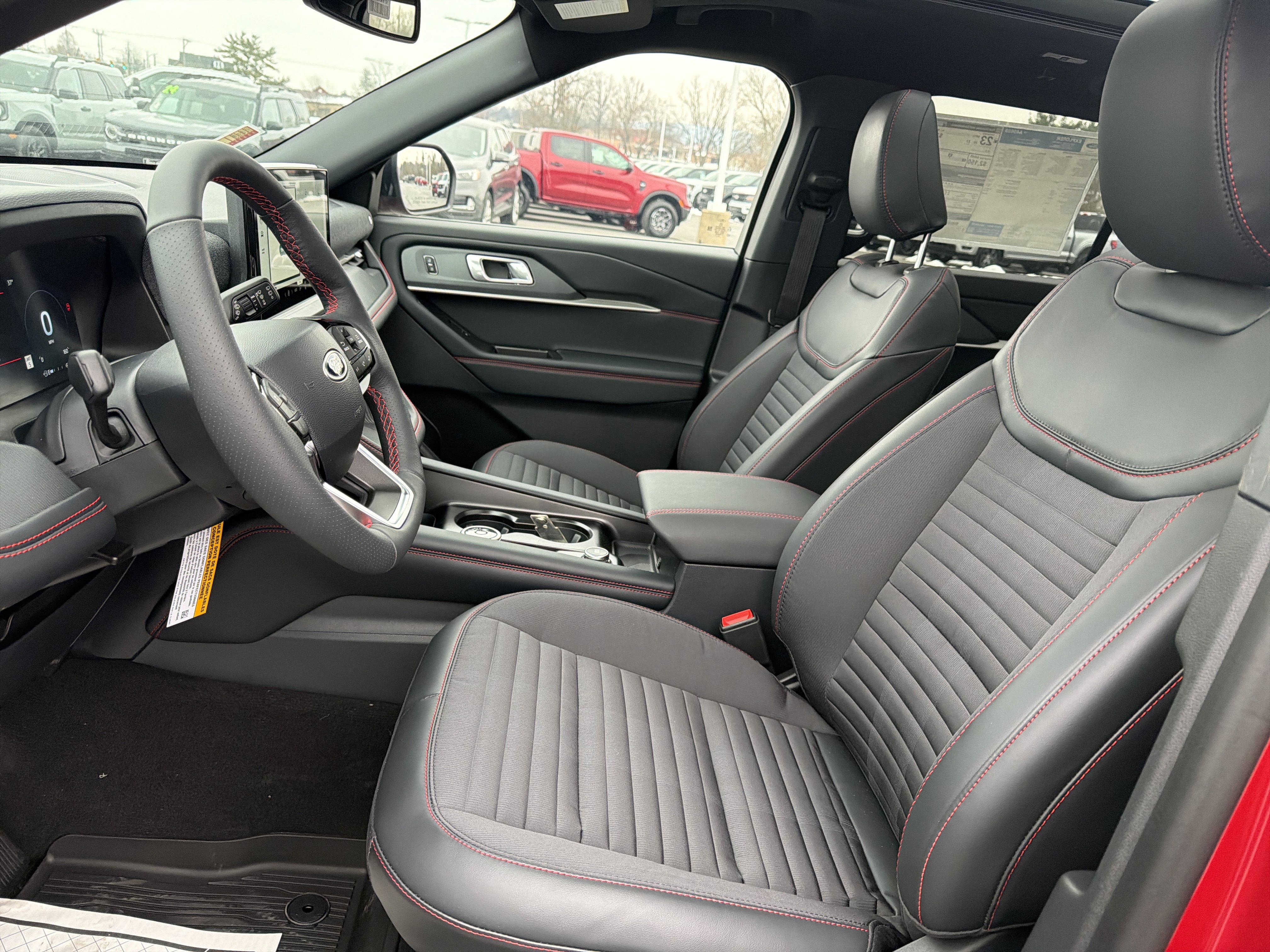 New 2026 Ford Explorer ST-Line w/ ST-Line Street Pack image 12