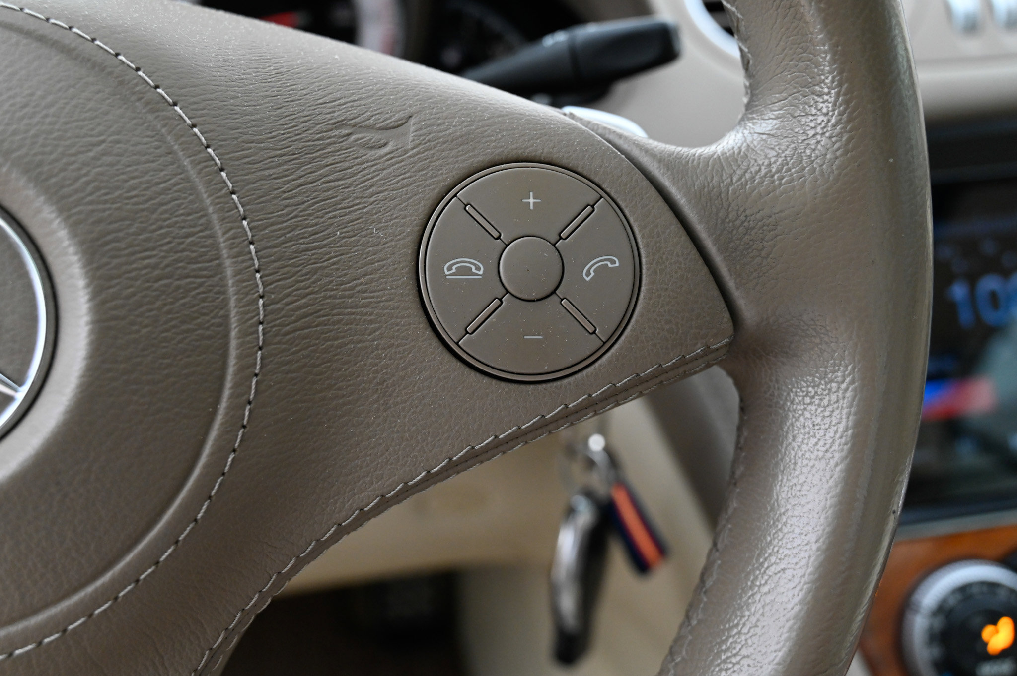 Used 2009 Mercedes-Benz SL 550 image 27
