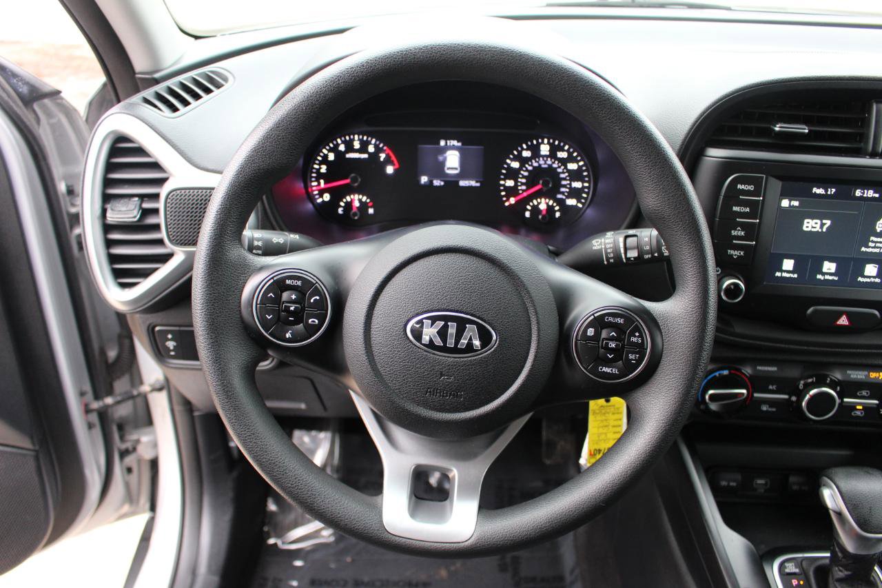 Used 2021 Kia Soul LX image 17