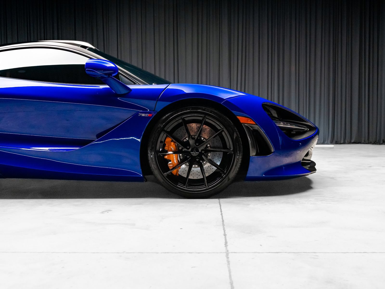Used 2018 McLaren 720S Luxury RWD image 32
