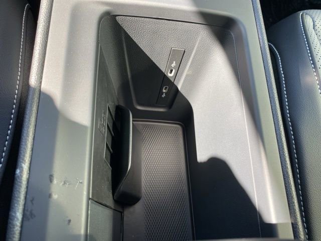 New 2025 Volkswagen Tiguan SE image 39