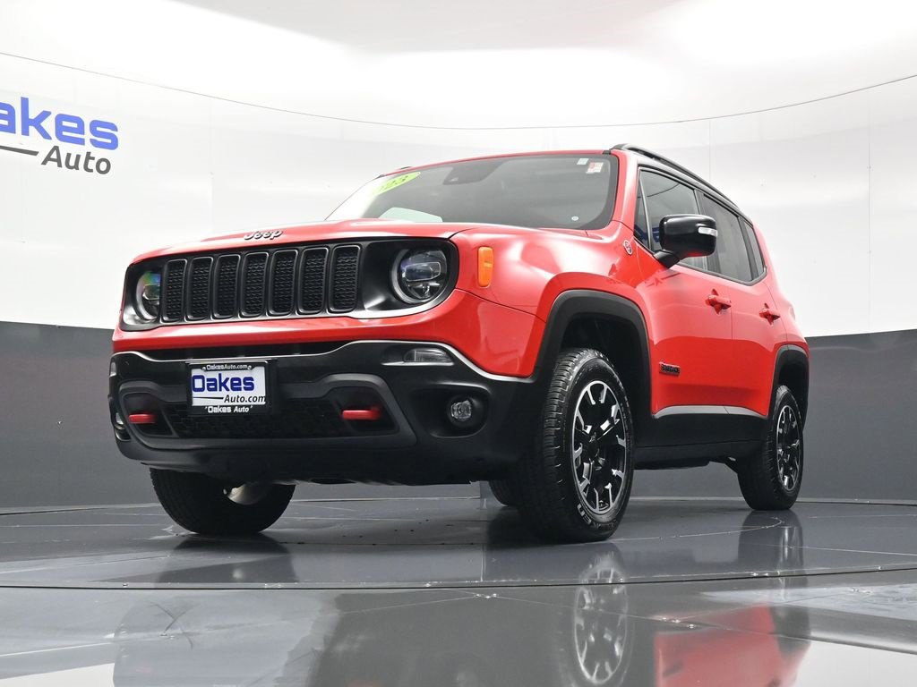 Used 2023 Jeep Renegade Trailhawk w/ Sun/Sound Group image 39
