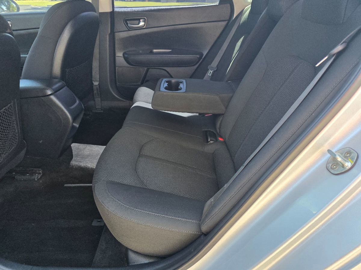 Used 2019 Kia Optima LX image 13