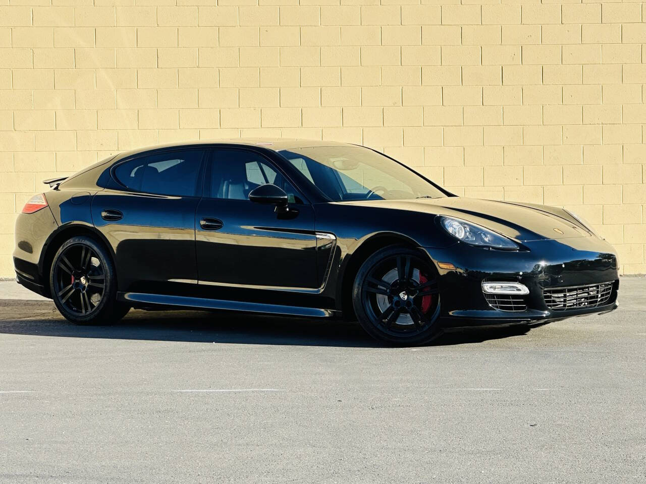 Used 2012 Porsche Panamera AWD/4WD image 3
