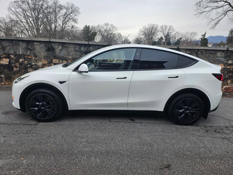 Used 2024 Tesla Model Y Long Range image 7