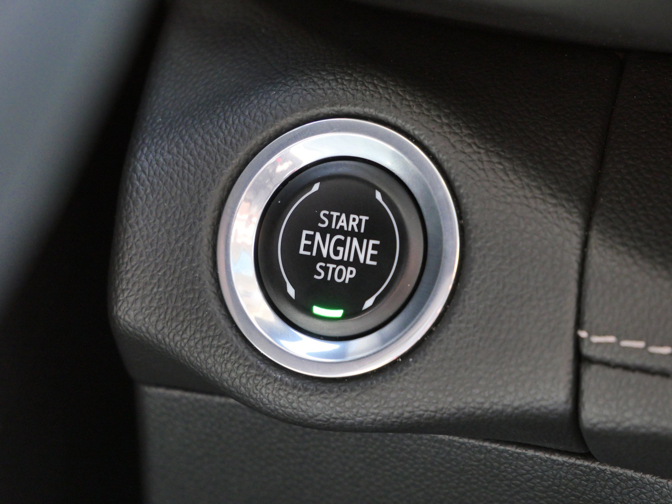 Used 2023 Buick Envision Essence w/ Sport Touring Package AWD/4WD image 27