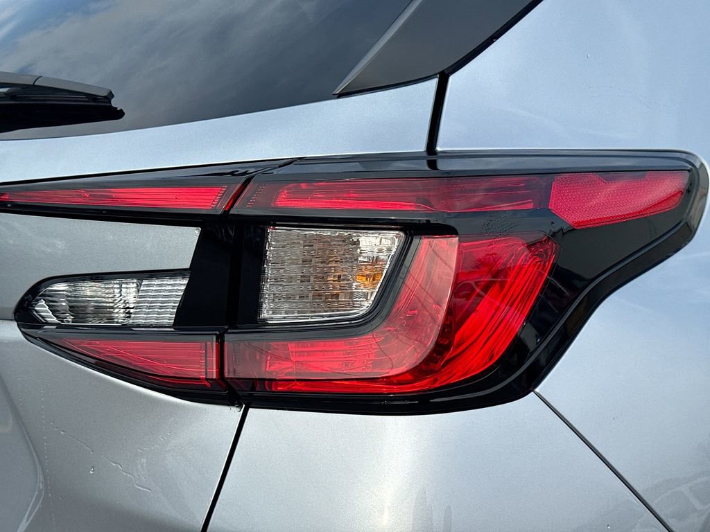 New 2026 Subaru Crosstrek 2.5i Limited w/ Crosstrek Mirror Package image 31
