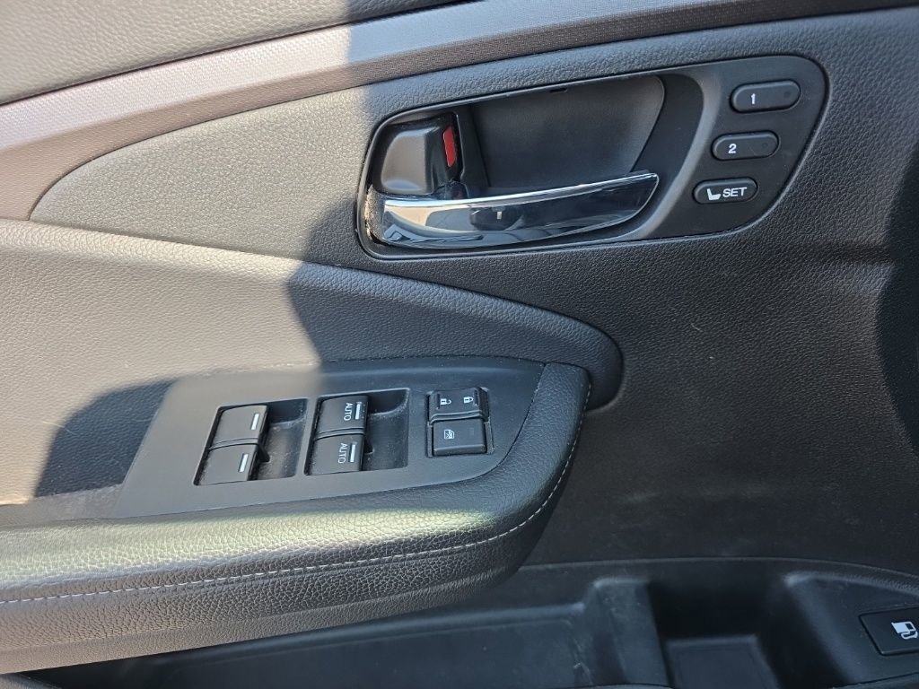 Used 2023 Honda Ridgeline RTL-E image 12