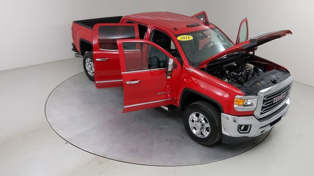 Used 2016 GMC Sierra 2500 SLT w/ Duramax Plus Package AWD/4WD image 46