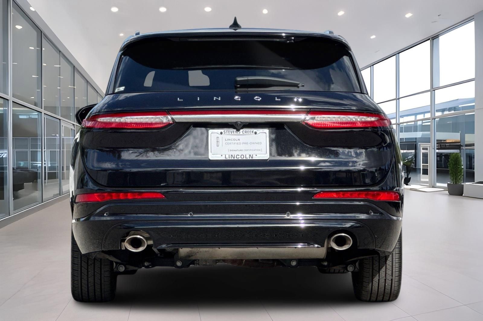 Used 2025 Lincoln Corsair Grand Touring w/ Equipment Group 302A image 5