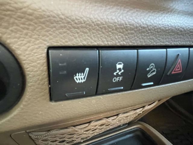 Used 2017 Jeep Wrangler Unlimited Sahara w/ Dual Top Group image 17