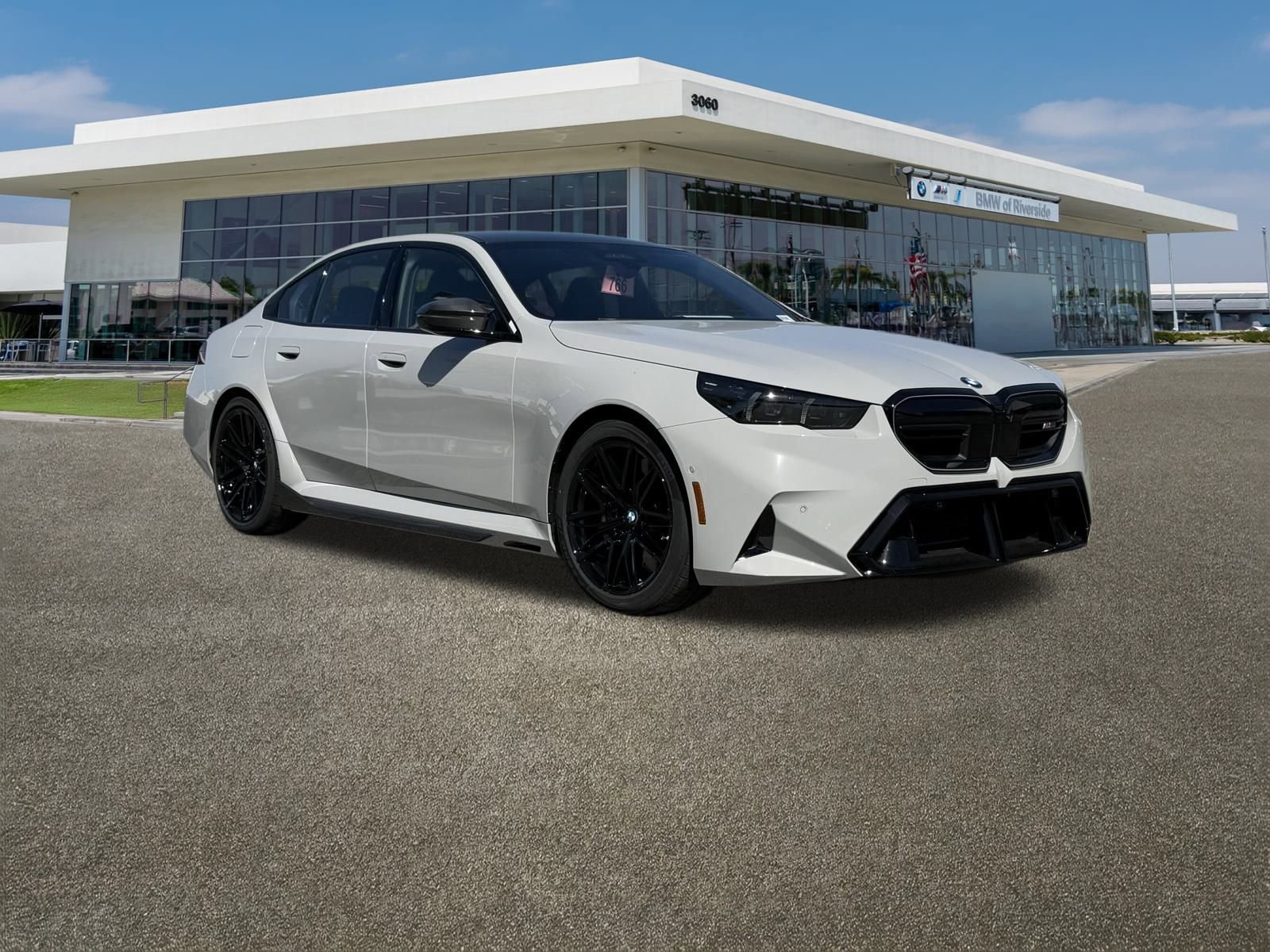 New 2026 BMW M5 image 2